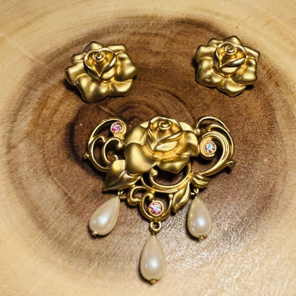 Avon Jewelry - Vintage 70’s Gold Tone Avon Rose Brooch & Earring Set
